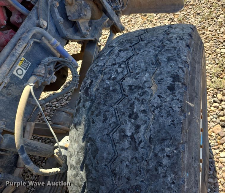 image for item DO2524 2015 Kenworth T800 ready mix truck