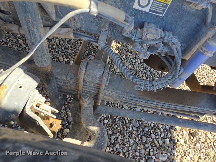 image for item DO2524 2015 Kenworth T800 ready mix truck