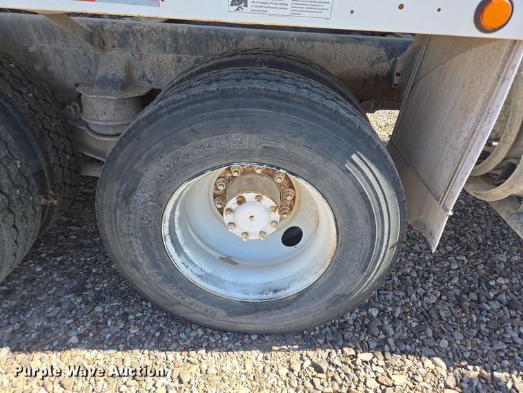 image for item DO2524 2015 Kenworth T800 ready mix truck