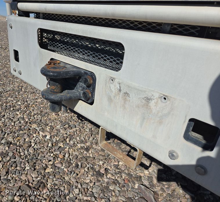 image for item DO2525 2015 Kenworth T800 ready mix truck