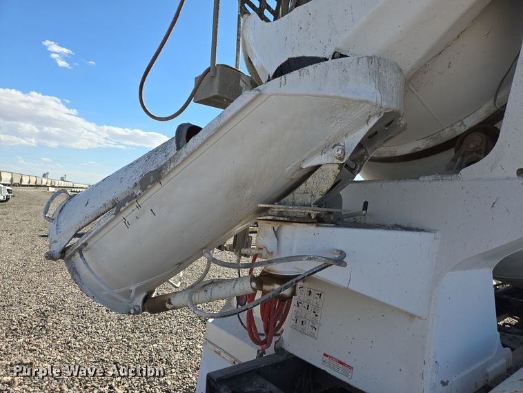 image for item DO2525 2015 Kenworth T800 ready mix truck