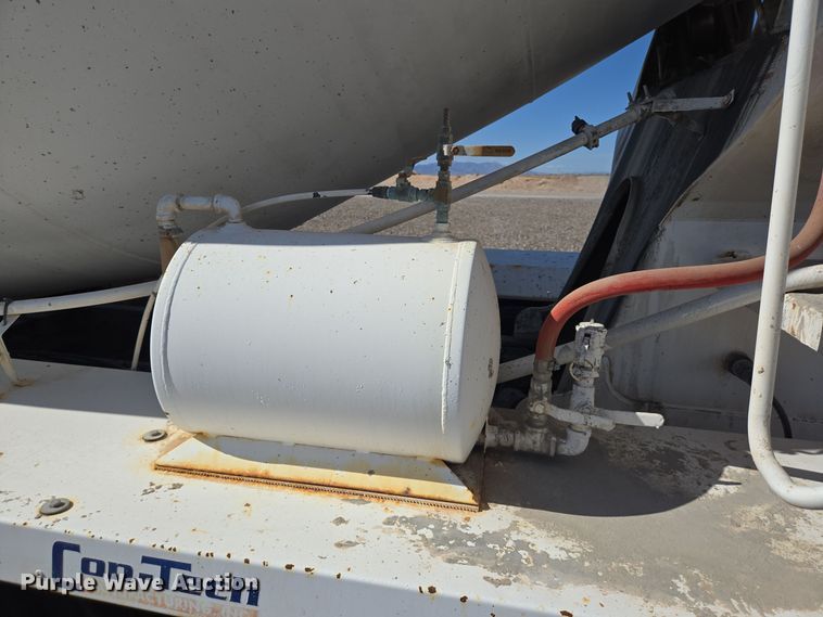 image for item DO2525 2015 Kenworth T800 ready mix truck