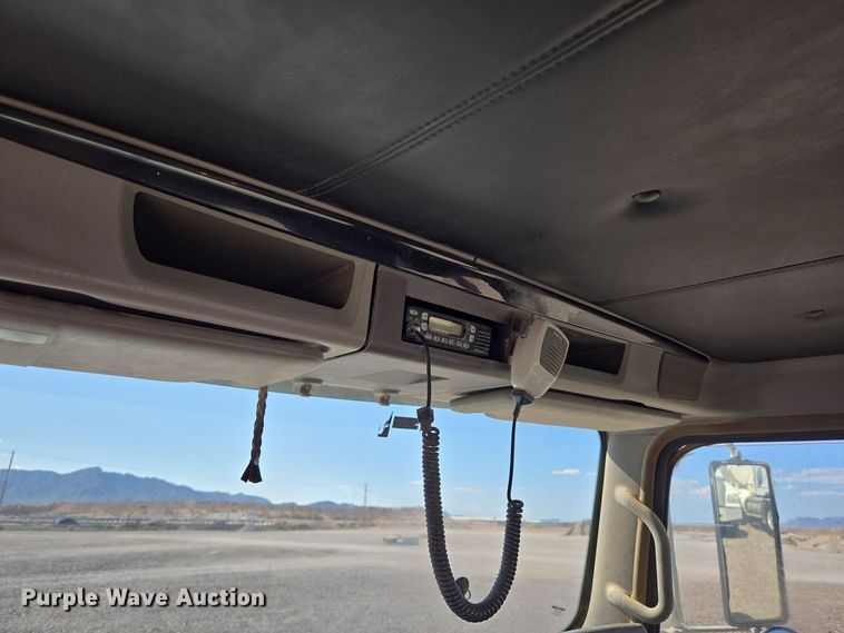 image for item DO2525 2015 Kenworth T800 ready mix truck