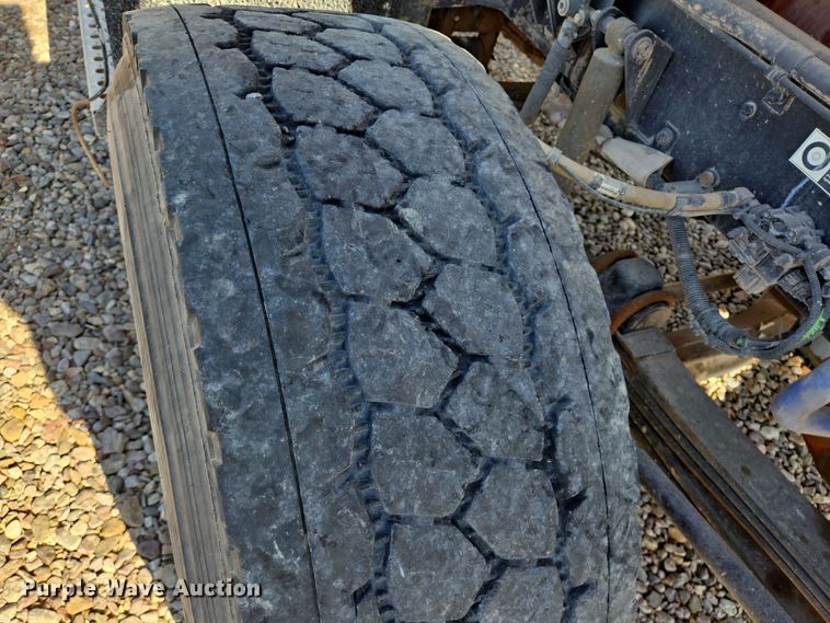 image for item DO2525 2015 Kenworth T800 ready mix truck