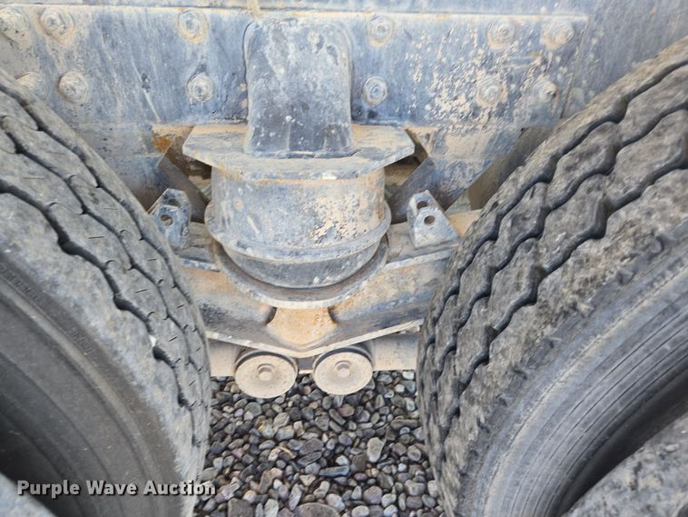 image for item DO2525 2015 Kenworth T800 ready mix truck