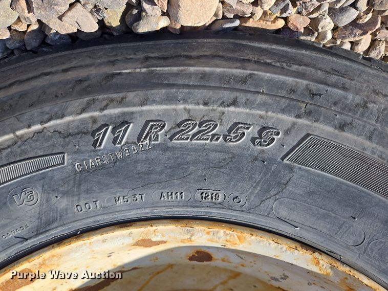 image for item DO2525 2015 Kenworth T800 ready mix truck