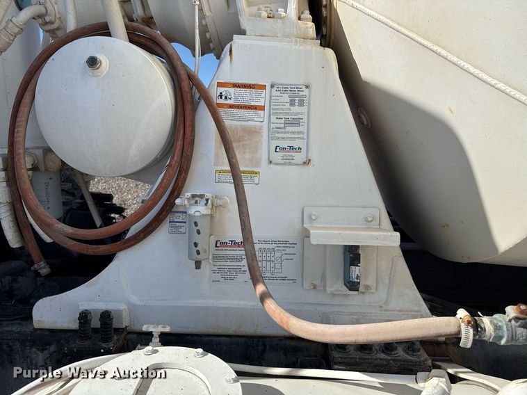 image for item DO2526 2015 Kenworth T800 ready mix truck