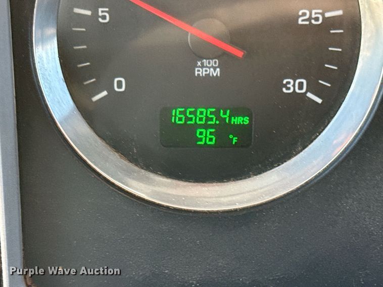 image for item DO2526 2015 Kenworth T800 ready mix truck