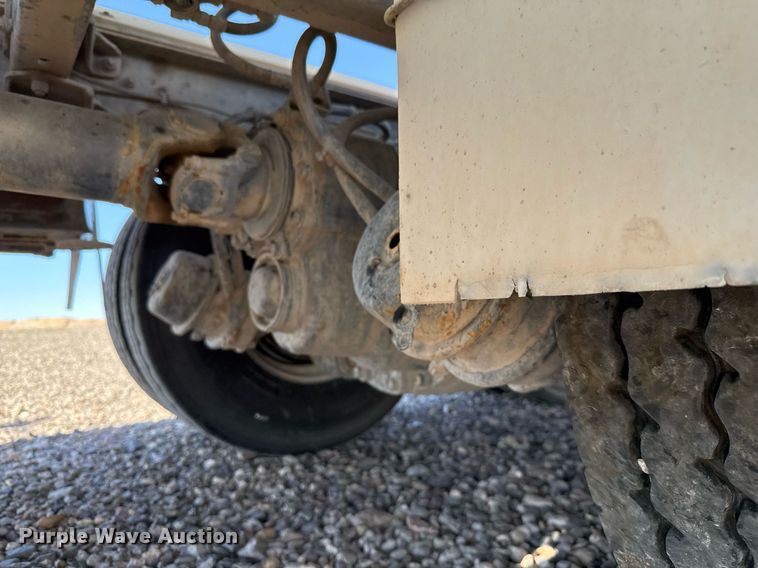 image for item DO2526 2015 Kenworth T800 ready mix truck