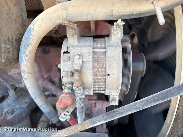 image for item DO2527 2015 Peterbilt 365 ready mix truck