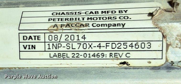 image for item DO2527 2015 Peterbilt 365 ready mix truck