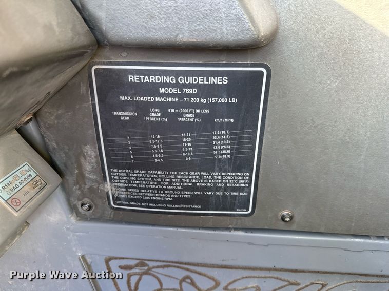 image for item DO2528 2005 Caterpillar  769D haul truck