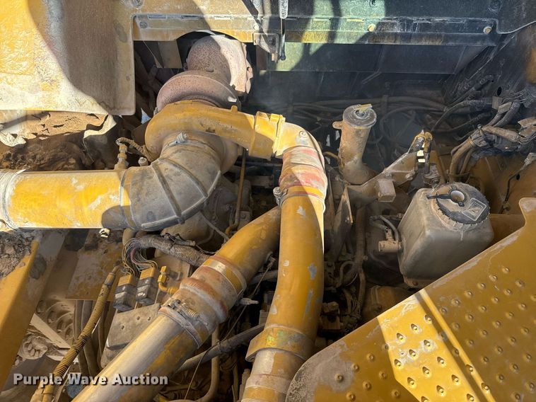 image for item DO2528 2005 Caterpillar  769D haul truck