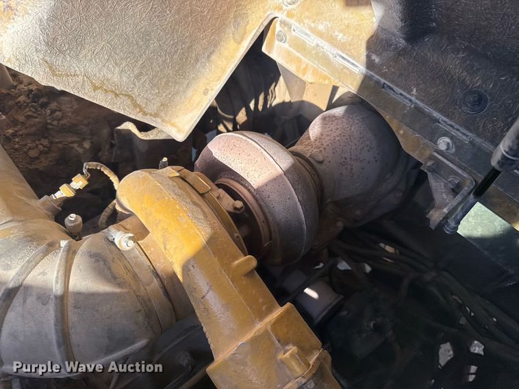 image for item DO2528 2005 Caterpillar  769D haul truck