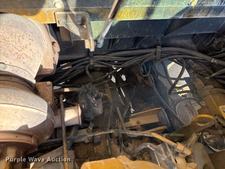 image for item DO2528 2005 Caterpillar  769D haul truck