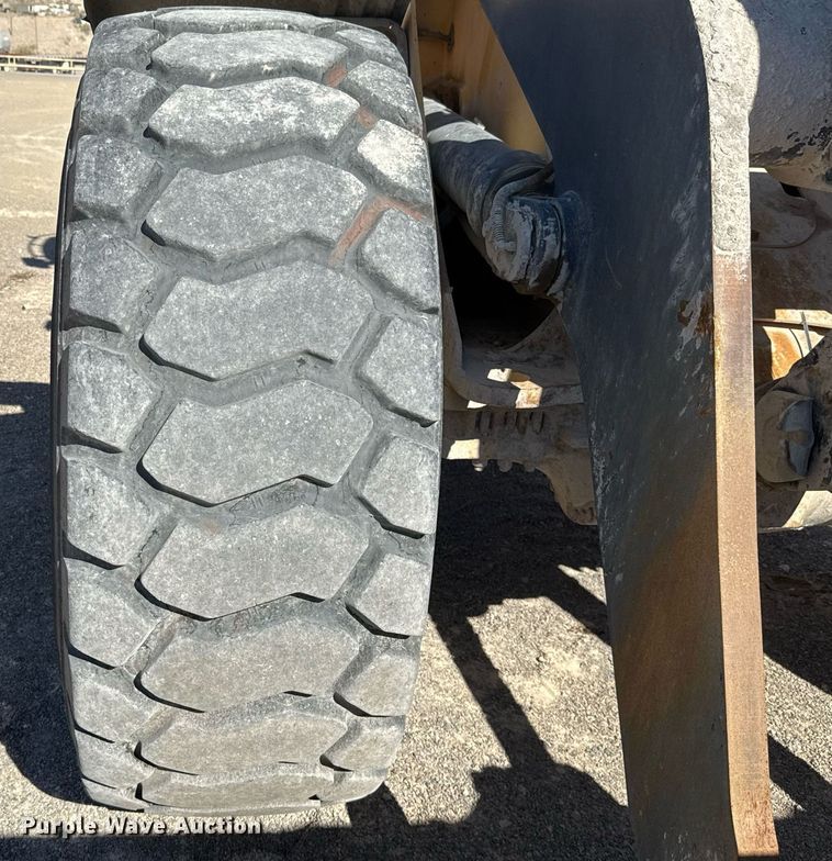 image for item DO2529 2008 John Deere 644J wheel loader