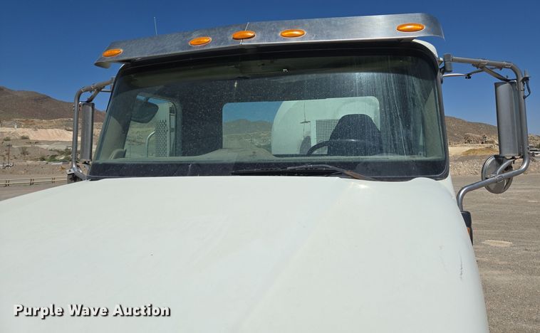 image for item DO2530 2007 International Paystar 5500i ready mix truck