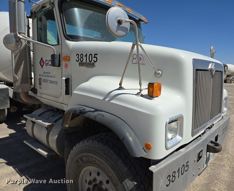 image for item DO2530 2007 International Paystar 5500i ready mix truck