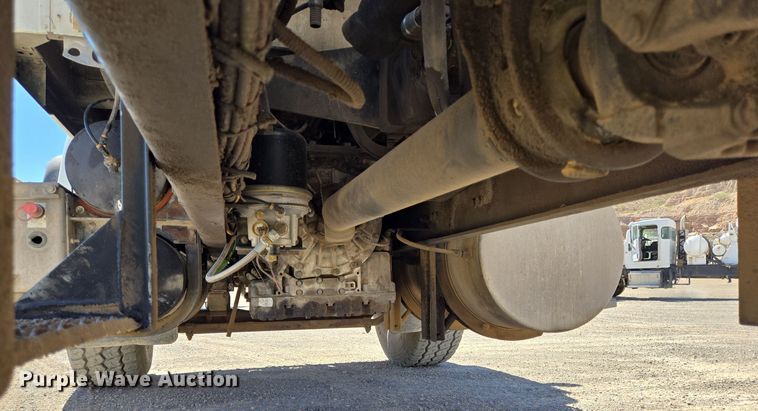 image for item DO2530 2007 International Paystar 5500i ready mix truck