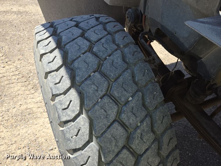 image for item DO2530 2007 International Paystar 5500i ready mix truck