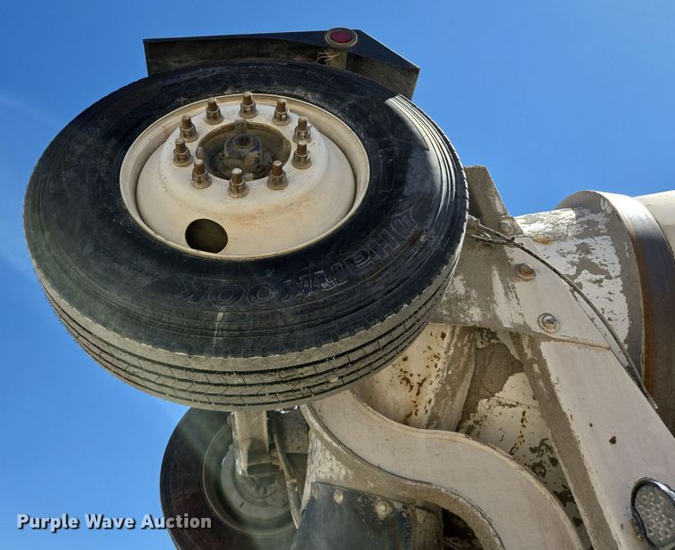 image for item DO2530 2007 International Paystar 5500i ready mix truck