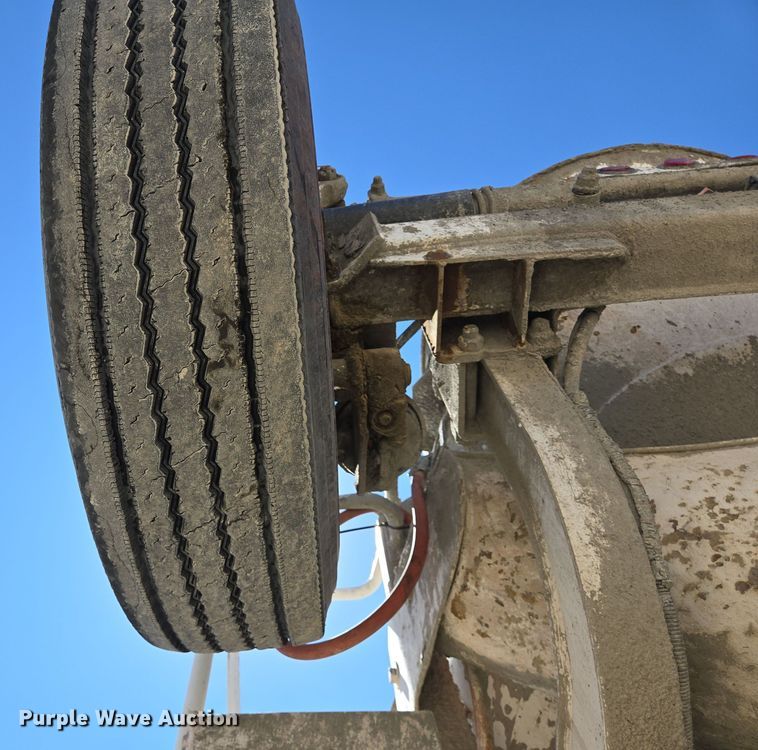 image for item DO2530 2007 International Paystar 5500i ready mix truck