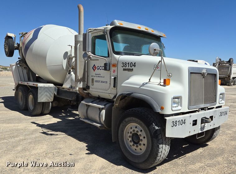 image for item DO2531 2007 International Paystar 5500i ready mix truck