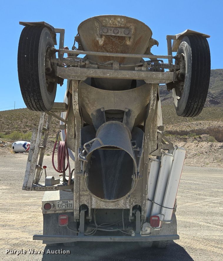 image for item DO2531 2007 International Paystar 5500i ready mix truck