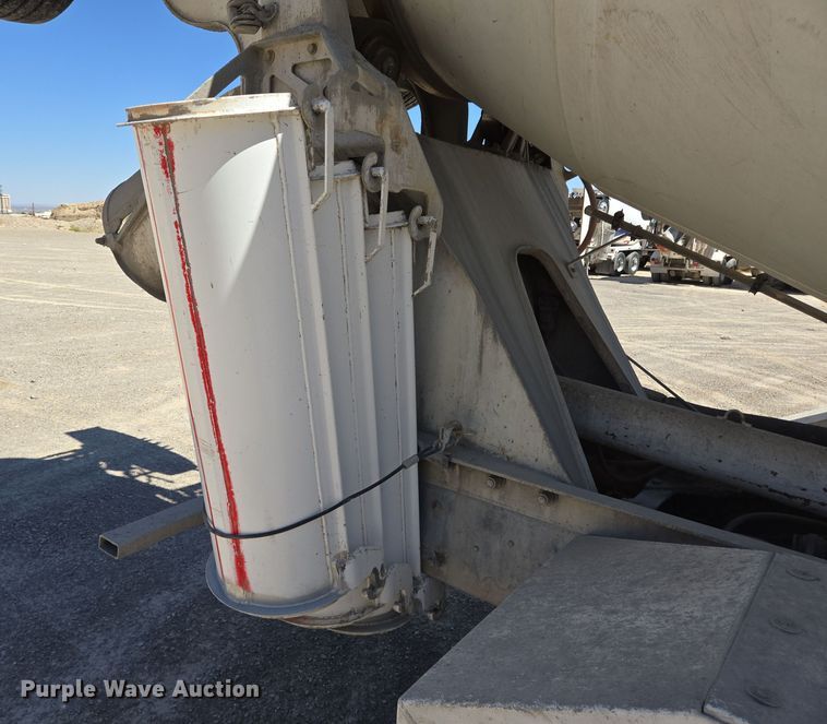 image for item DO2531 2007 International Paystar 5500i ready mix truck