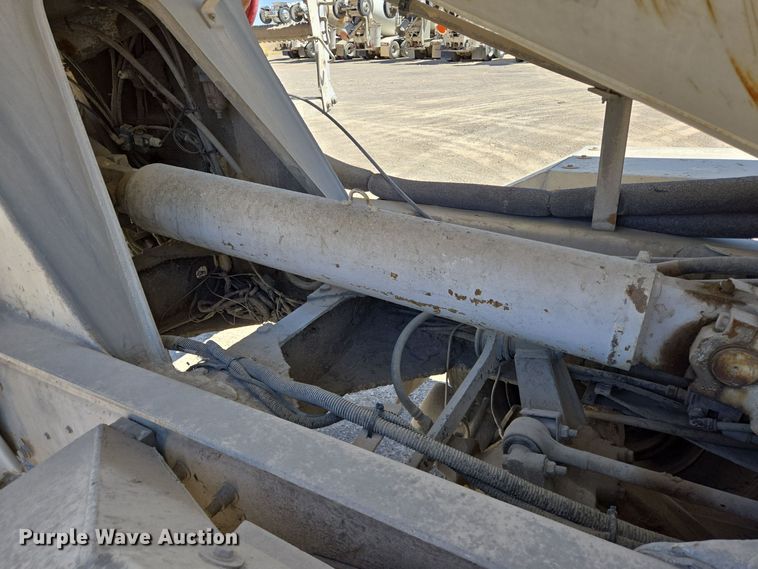 image for item DO2531 2007 International Paystar 5500i ready mix truck