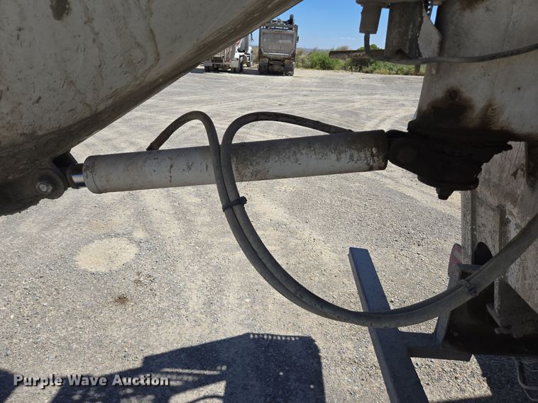 image for item DO2531 2007 International Paystar 5500i ready mix truck