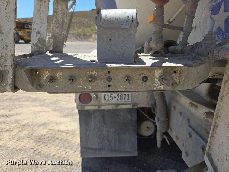 image for item DO2531 2007 International Paystar 5500i ready mix truck