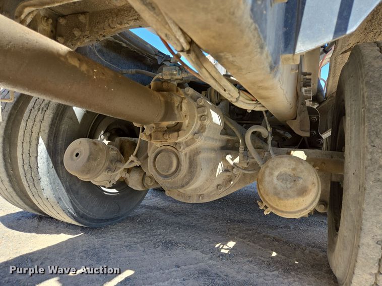 image for item DO2531 2007 International Paystar 5500i ready mix truck