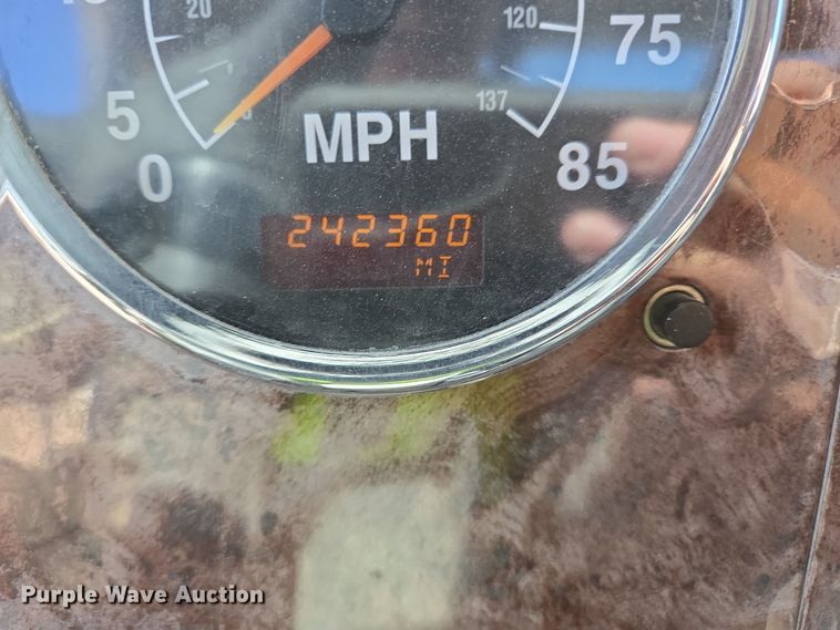 image for item DO2531 2007 International Paystar 5500i ready mix truck