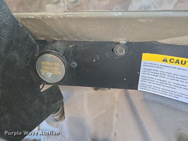 image for item DO2531 2007 International Paystar 5500i ready mix truck