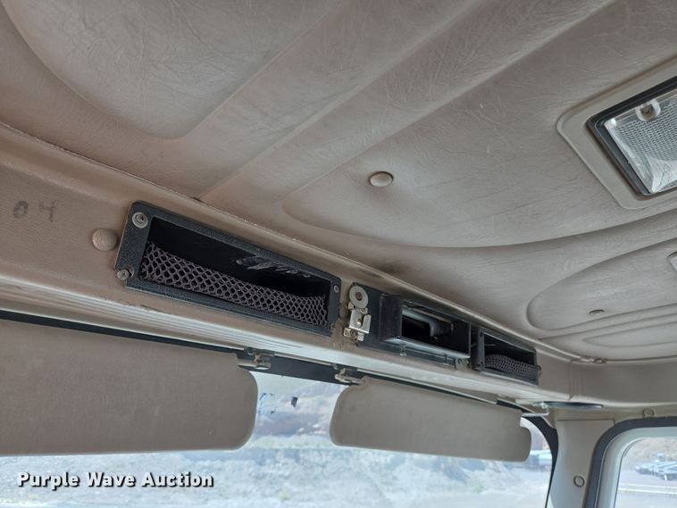 image for item DO2531 2007 International Paystar 5500i ready mix truck