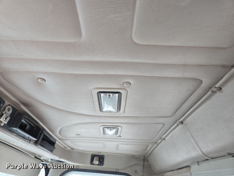 image for item DO2531 2007 International Paystar 5500i ready mix truck