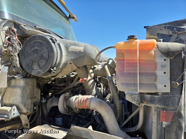 image for item DO2531 2007 International Paystar 5500i ready mix truck