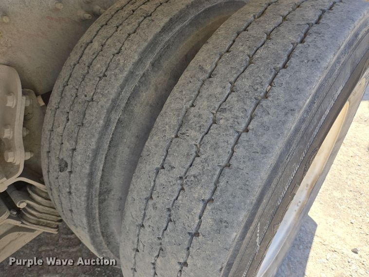 image for item DO2531 2007 International Paystar 5500i ready mix truck