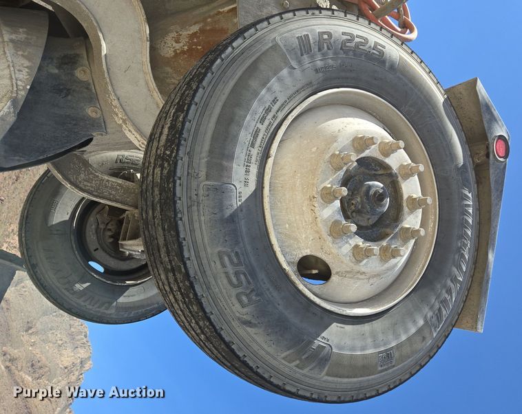 image for item DO2531 2007 International Paystar 5500i ready mix truck