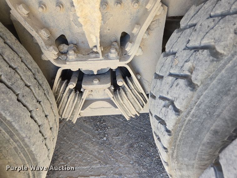 image for item DO2531 2007 International Paystar 5500i ready mix truck