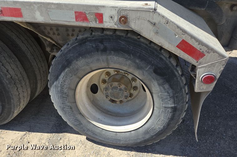 image for item DO2531 2007 International Paystar 5500i ready mix truck