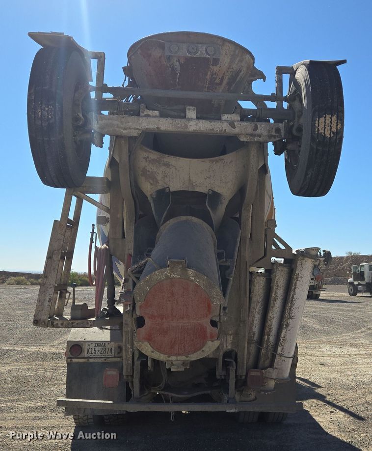 image for item DO2533 2006 International Paystar 5500i ready mix truck