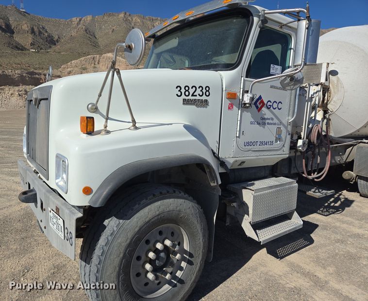 image for item DO2533 2006 International Paystar 5500i ready mix truck