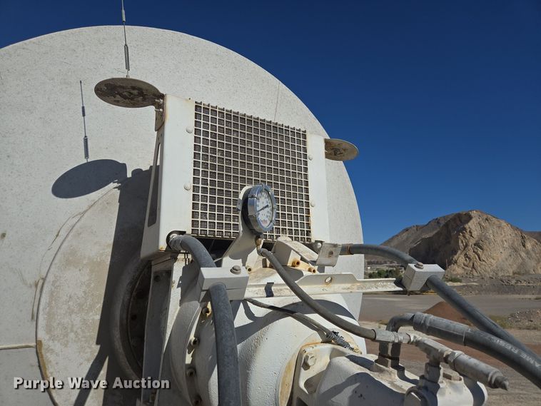 image for item DO2533 2006 International Paystar 5500i ready mix truck