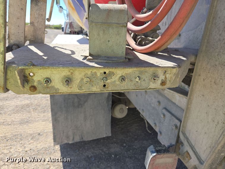 image for item DO2533 2006 International Paystar 5500i ready mix truck