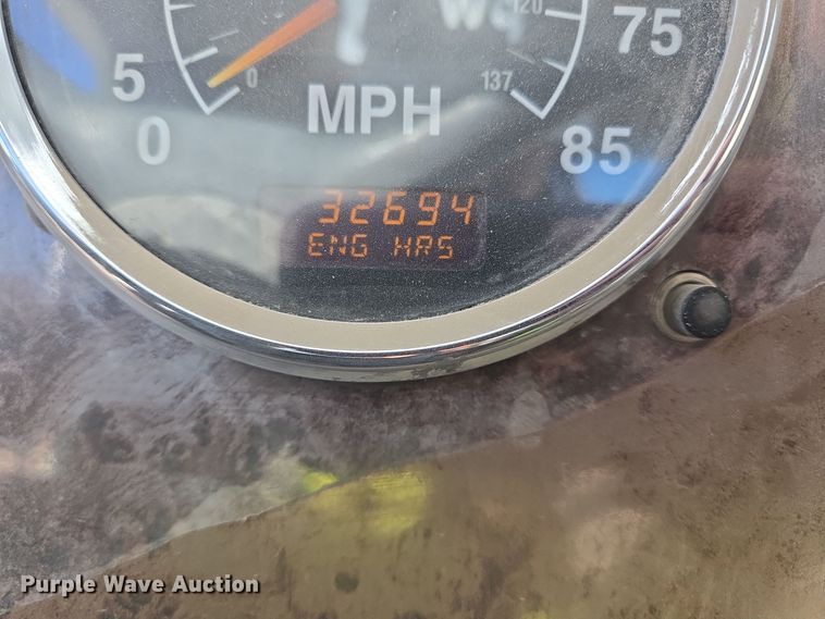 image for item DO2533 2006 International Paystar 5500i ready mix truck