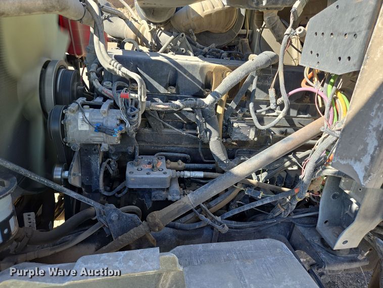 image for item DO2533 2006 International Paystar 5500i ready mix truck