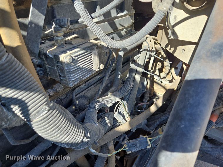 image for item DO2533 2006 International Paystar 5500i ready mix truck