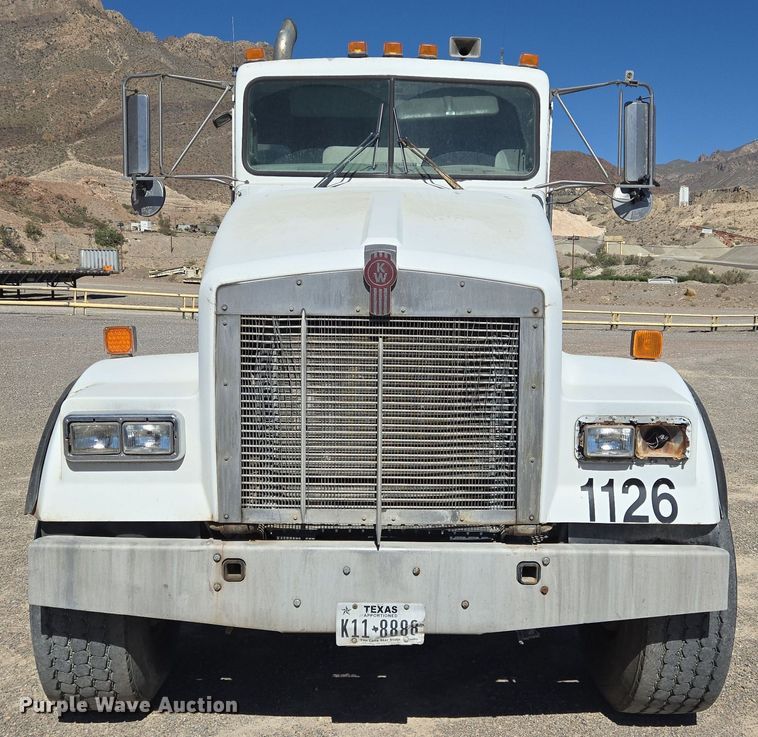 image for item DO2534 2007 Kenworth W900 ready mix truck